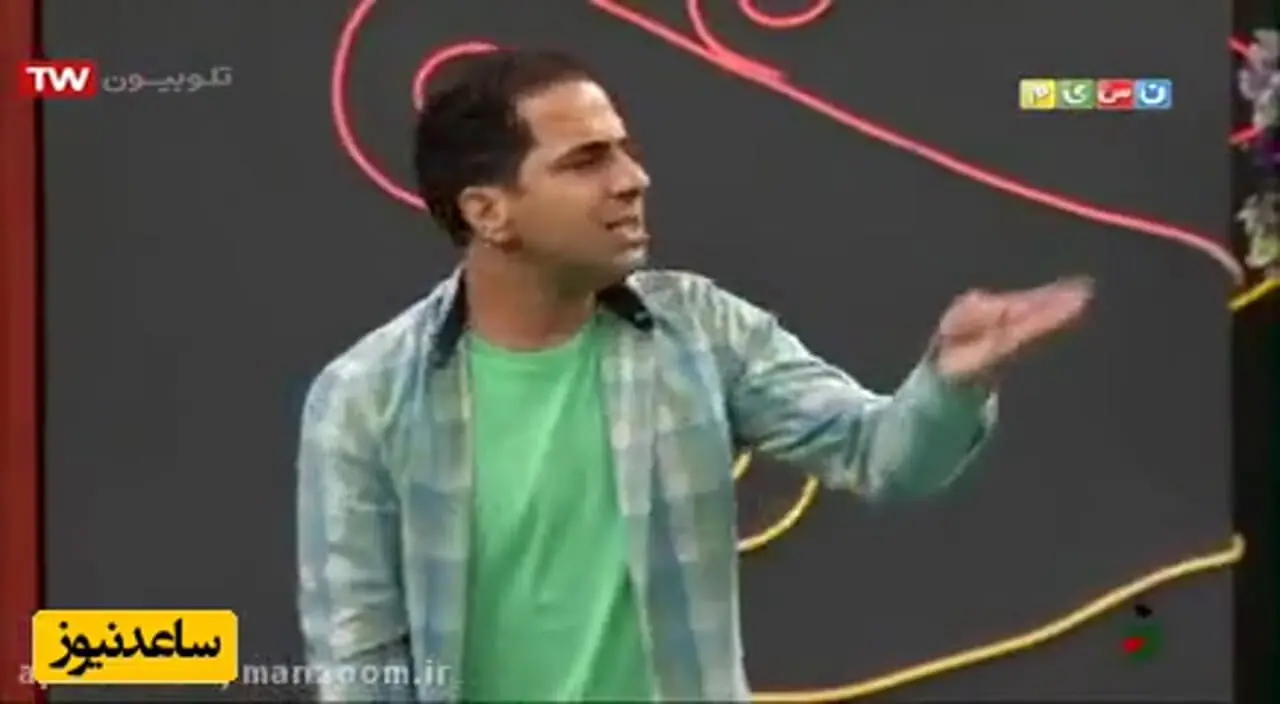 فیلم/  یادی کنیم از متفاوت ترین استند آپ کمدی رضا بهمنی در خندوانه و شوخی با زندگی دانشجویی؛ «جایی که لامپ شکسته هم کار راه می اندازد!»