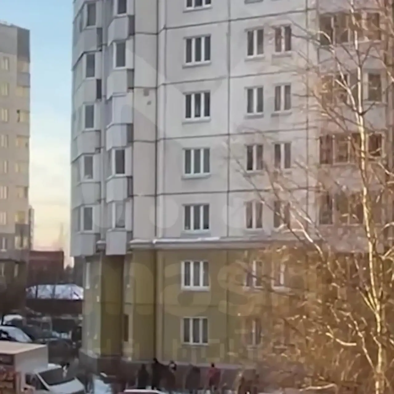 فیلم لحظه سقوط هولناک کودک دو ساله / حال عمومی کودک چگونه است؟