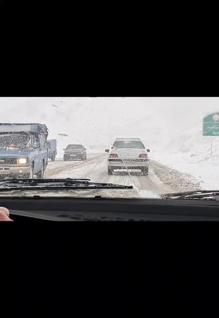 فلیم / یخزدگی عجیب و خطرناک جاده بانه 