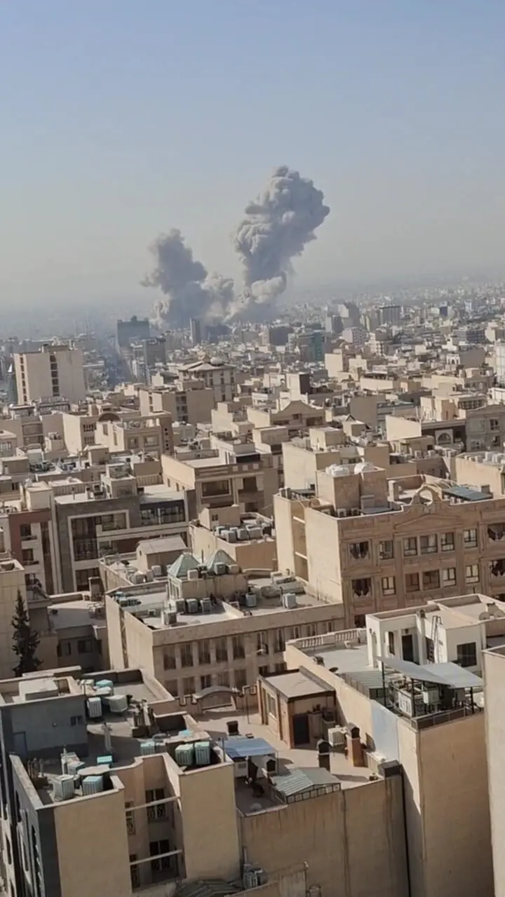 فیلمی دیگر از برخاستن دود غلیط پس از شنیده شدن صدای انفجار در محدوده پاستور