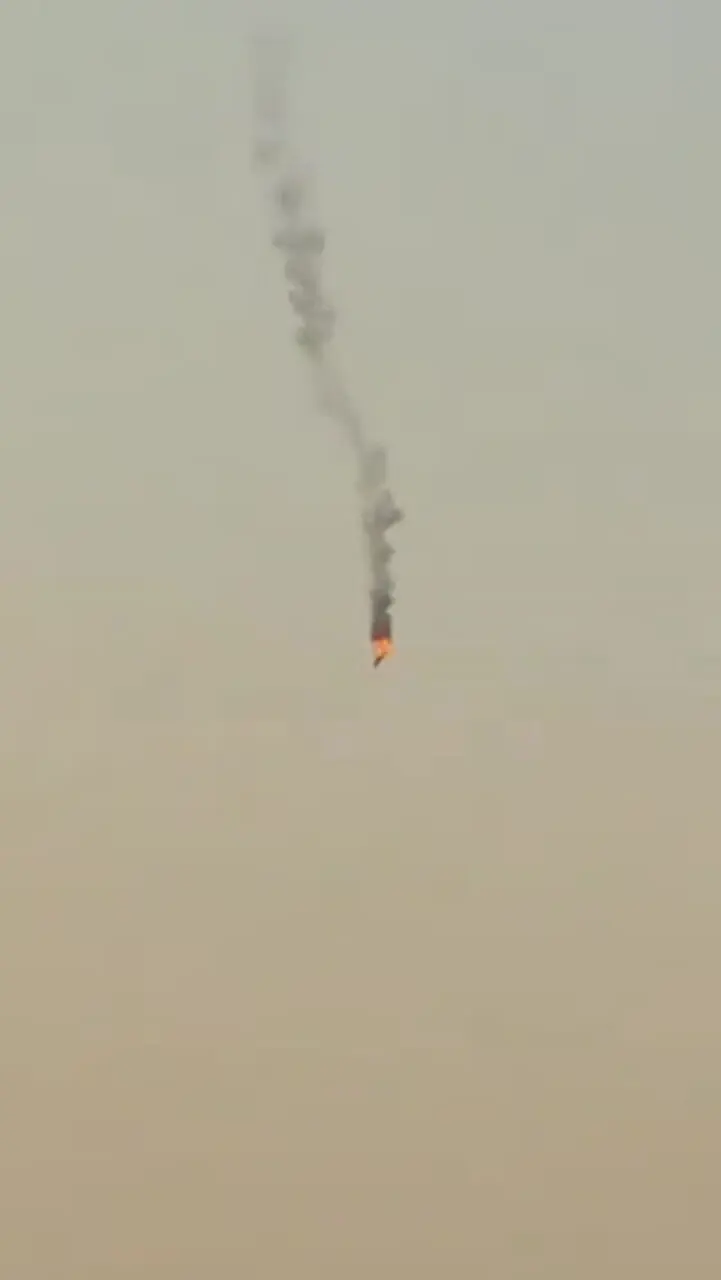 فیلم لحظه هدف قرار گرفتن جنگنده اف 15 امریکا توسط پدافند ایرانی