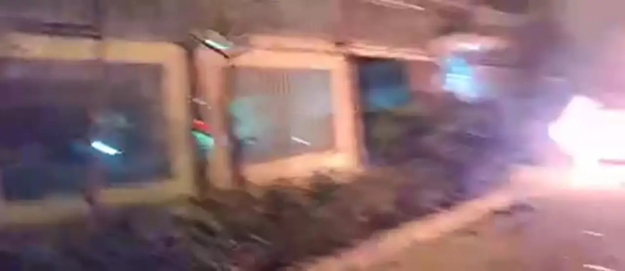 فیلم حمله رژیم صهیونسیتی به اورژانس غرب تهران / آمبولانس های در آتش سوختند