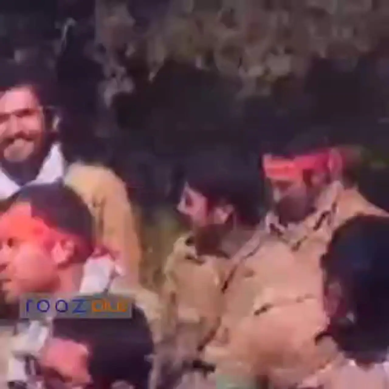 فیلم / حضور آیت الله سید مجتبی خامنه ای نوجوان در جبهه های دفاع مقدس