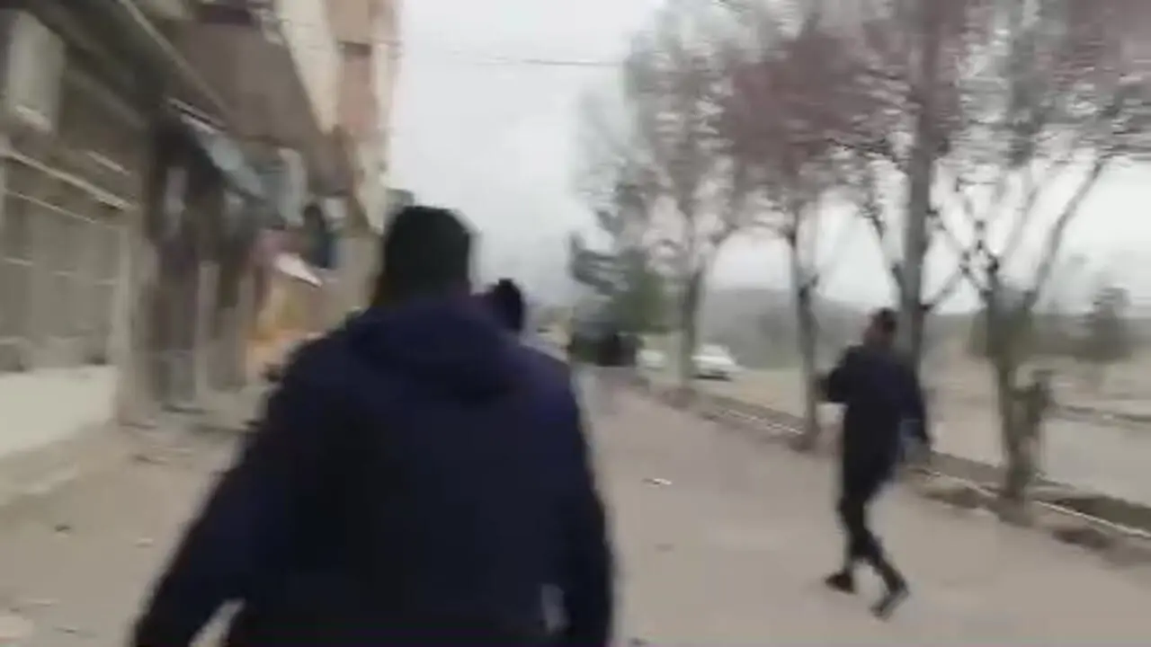 فیلم لحظه‌ی حمله جنگنده های آمریکایی_صهیونی به مدرسه دخترانه ای در خمین