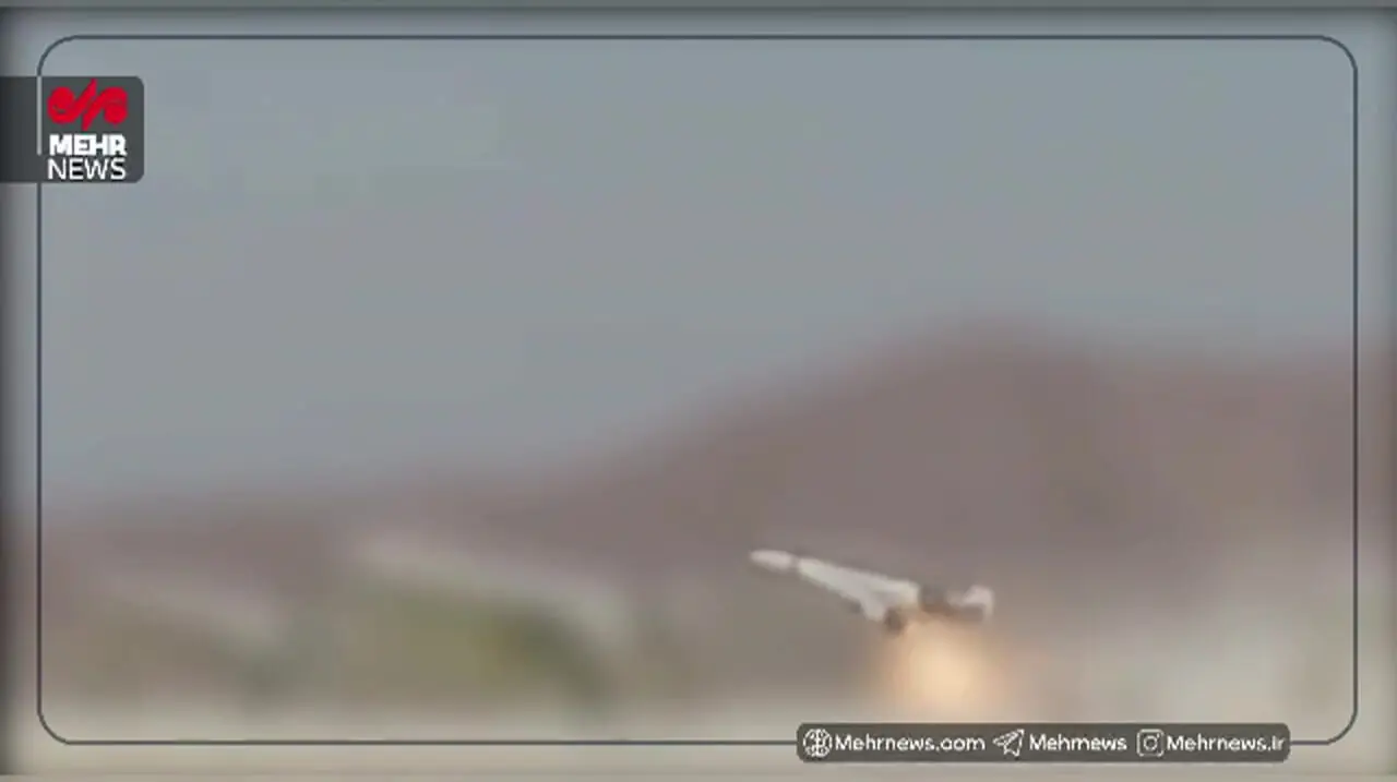 فیلم پهپادهای انهدامی و نقطه زن نیروی هوافضای سپاه