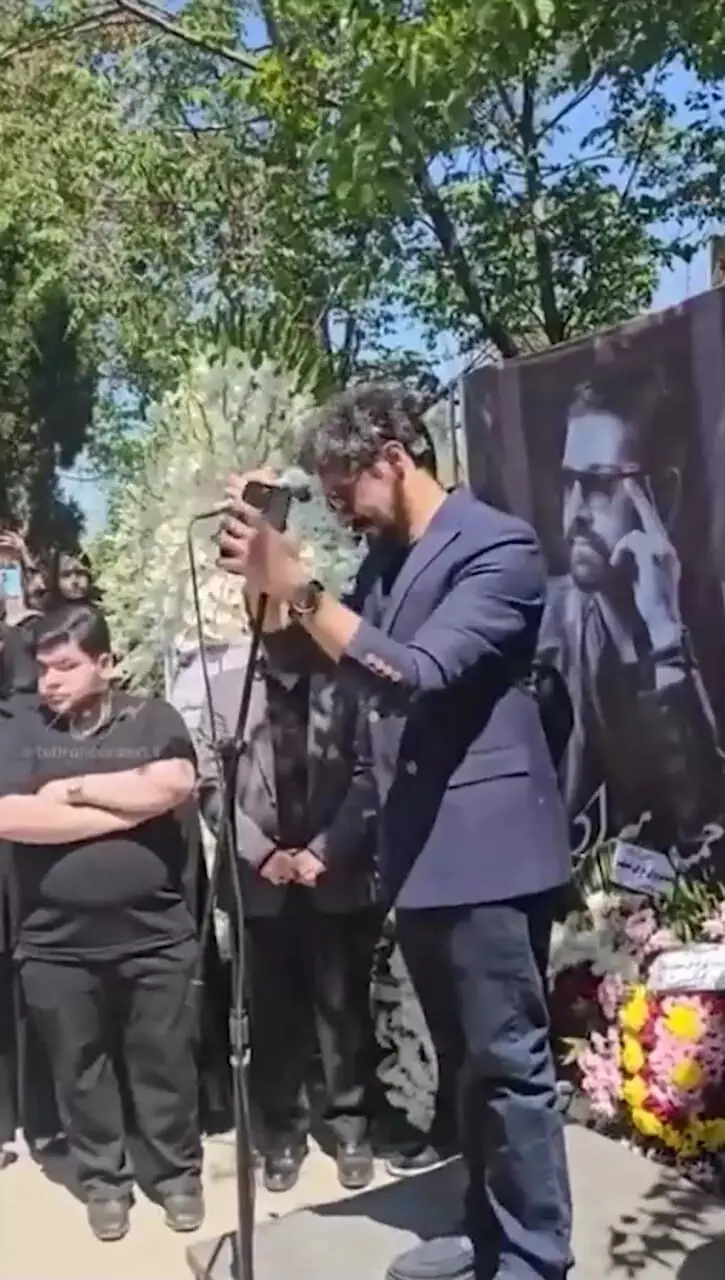 خوانندگی بغض آلود مصطفی راغب برای چهلم رفیق صمیمیش حمید هیراد/ گریه ای که امانش نداد