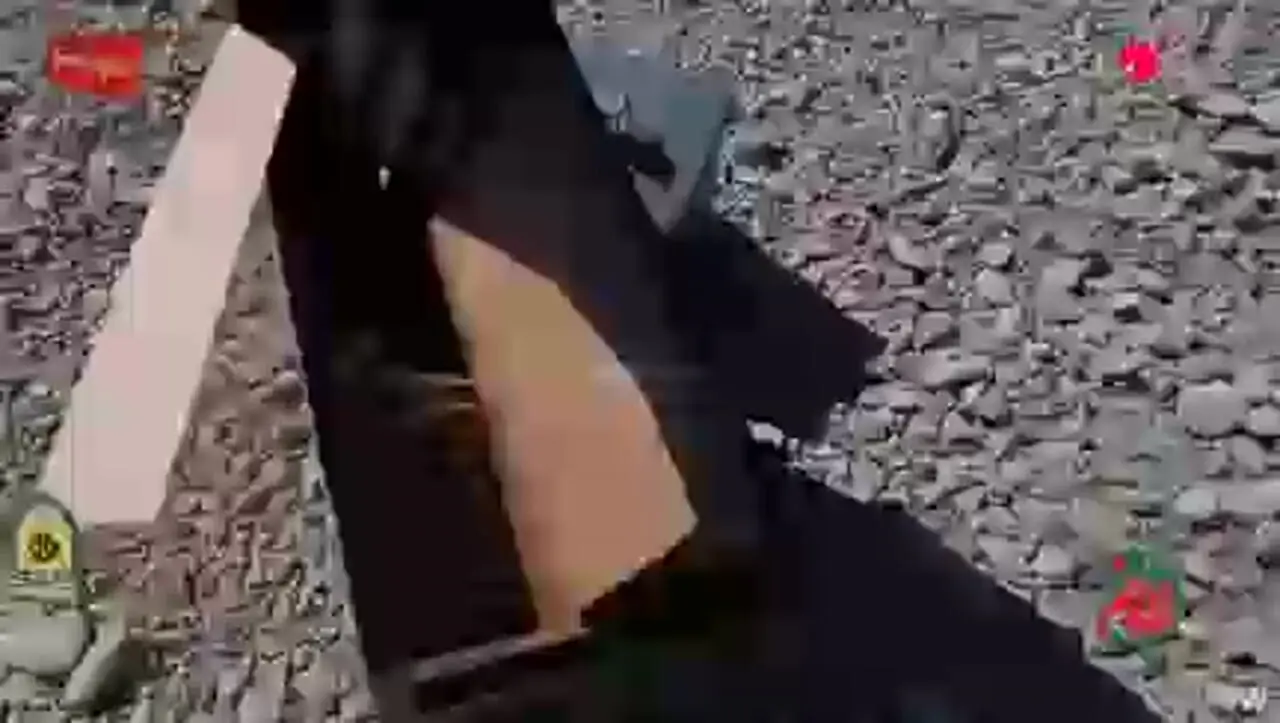 فیلم پیامهای بیسیمی  سردار رادان با  تکاوران در حمله به هواپیماها و هلیکوپترهای امریکا در اصفهان / الان میشه خیلی هاشونو کشت / با گلوله بزنید شیشه جلوی سی 130 نمی تونه دیگه پرواز کنه / دولول و آرپی چی و ... / نذارید فرار کنن