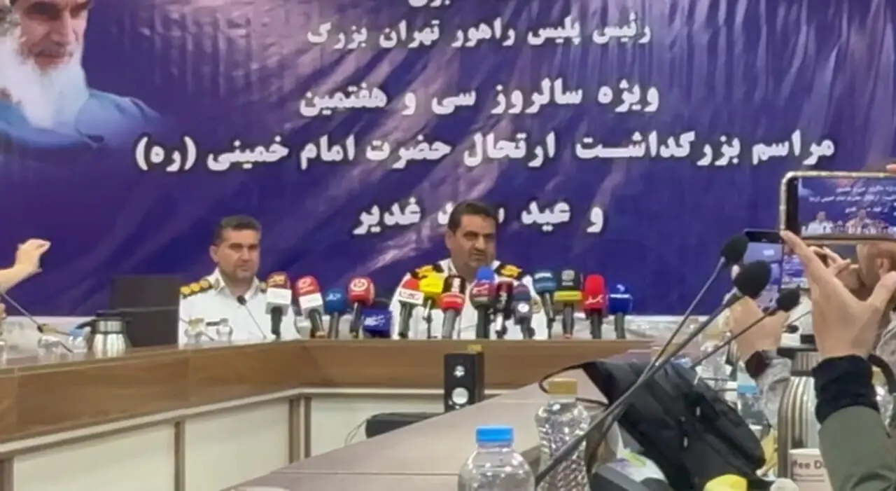 تبصره جدید در گواهینامه بانوان / صرف نداشتن گواهینامه در تصادفات ملاک نیست / داشتن مهارت بانوان موتورسوار مورد تایید کارشناس کافیست + فیلم
