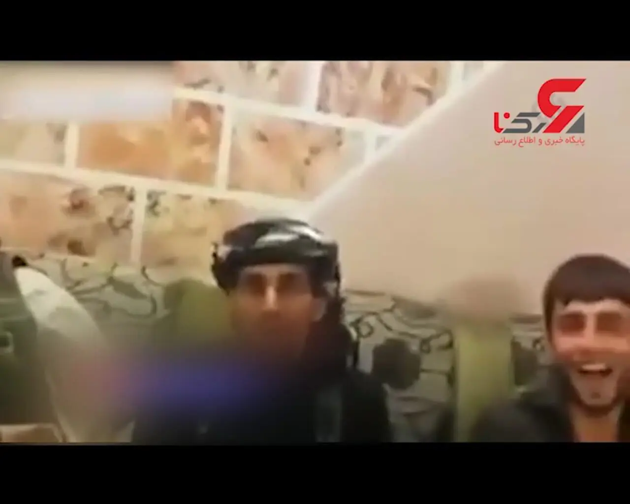 عجیب و تلخ  / این دختران زیبای ایزدی را می فروختند ! / فیلم خنده های مردان بی حیا را ببینید ! / ویژه بزرگسالان