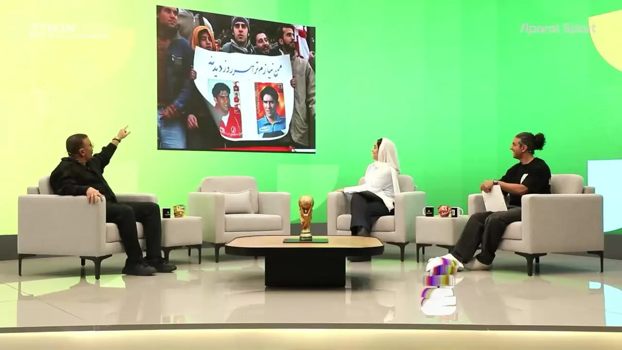 ماجرای پوستری که بهرنگ علوی برای احمدرضا عابدزاده درست کرد و به ورزشگاه برد: من نیازم تو رو هر رو دیدنه!
