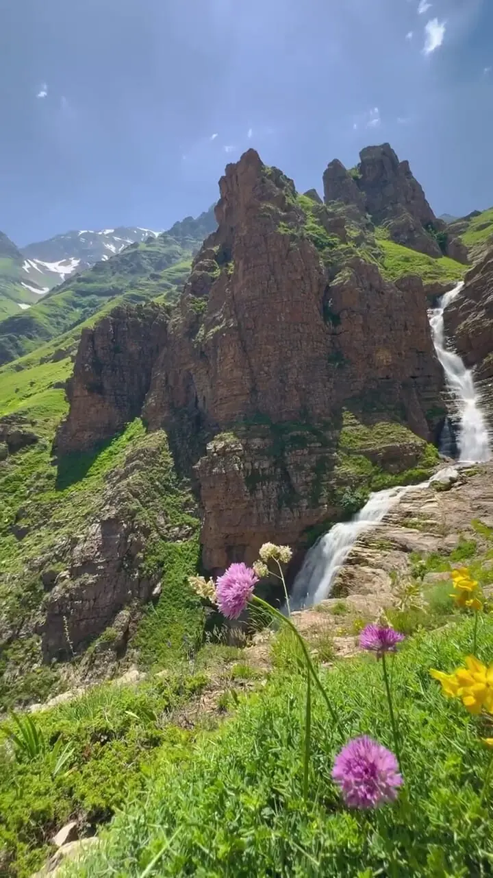 آبشار زیبای سیاه چشمان + فیلم