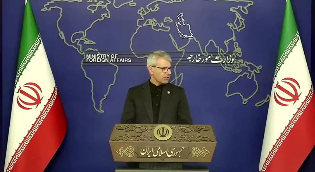 بقایی: برنامه ای برای بازرسی آژانس از تاسیسات آسیب دیده نداریم / مجوزهای فروش نفت از دیروز اجرایی شد