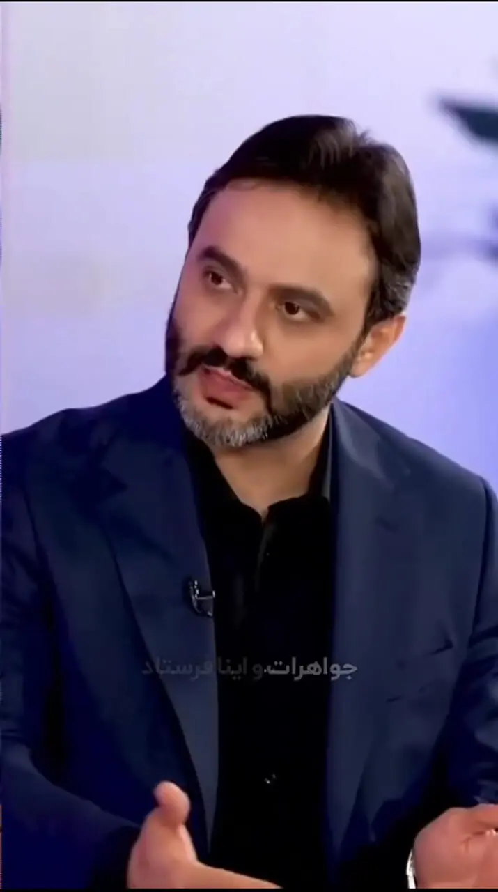 فیلم / عاقبت هدیه میلیاردی  پادشاه عرب به رهبر شهید / یک گنجینه پر از طلا هدیه داد