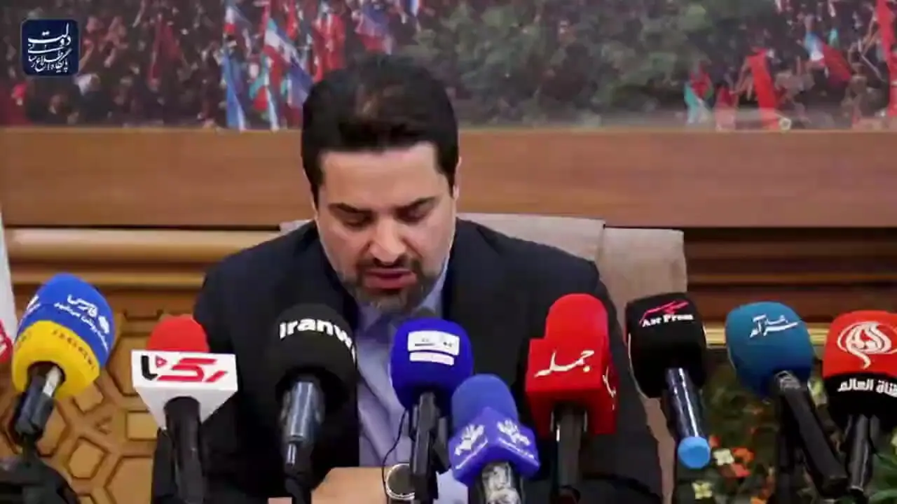رئیس سازمان هواپیمایی: جابه‌جایی ۳۵۰ هزار مسافر در ایام تشییع بدون اختلال انجام شد/ نظارت بر قیمت بلیت‌ها ادامه دارد