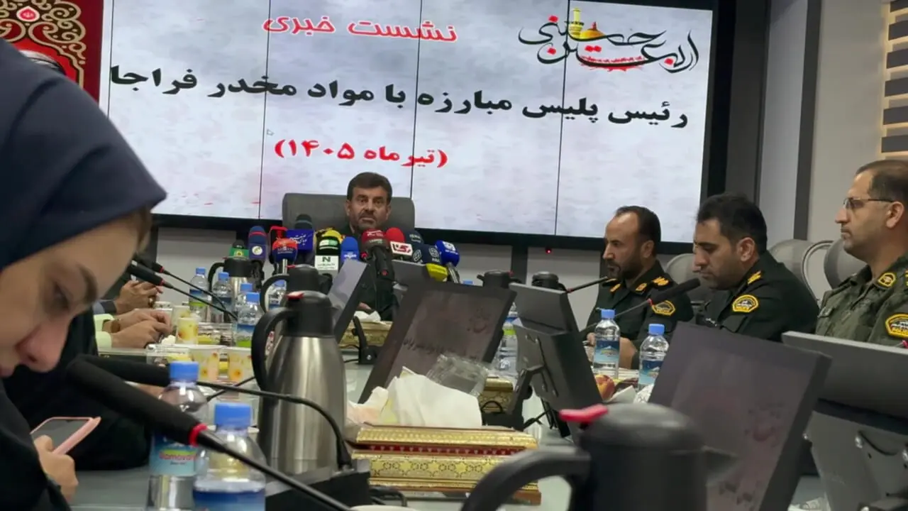 شلیک مرگبار  پلیس به 8 قاچاقچی مواد مخدر /  103 تن مواد محدر در 4 ماه کشف شد
