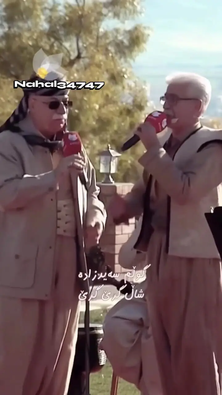 فیلم آواز خوانی باشکوه و محلی ماموستا ناصر رزازی تو دل جنگل