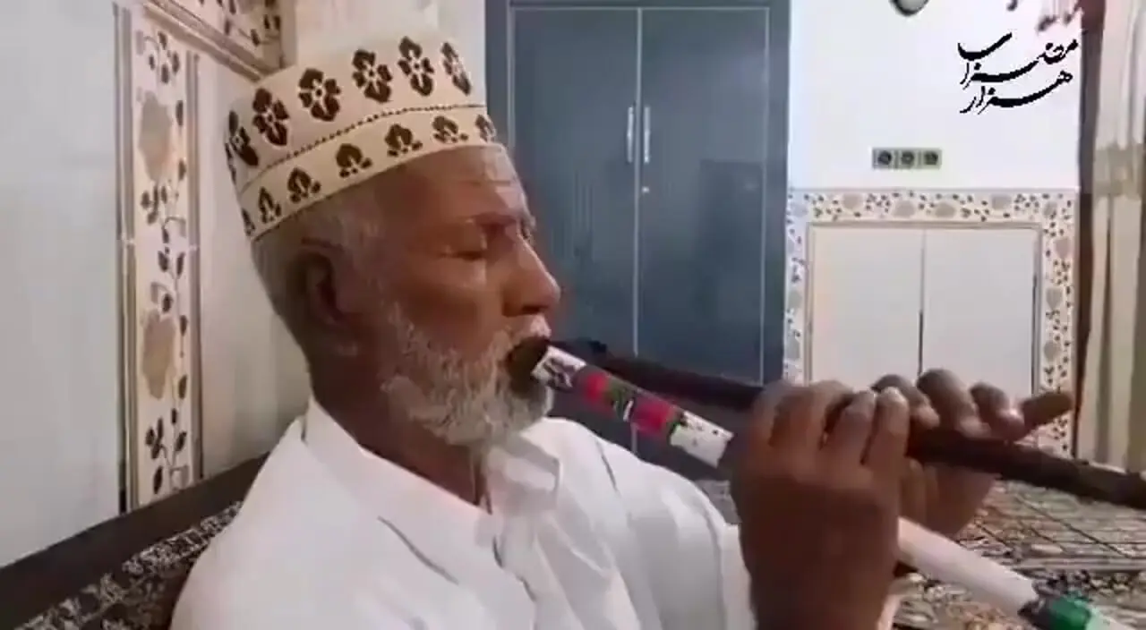 فیلم از نوازندگی شیرمحمد اسپندا