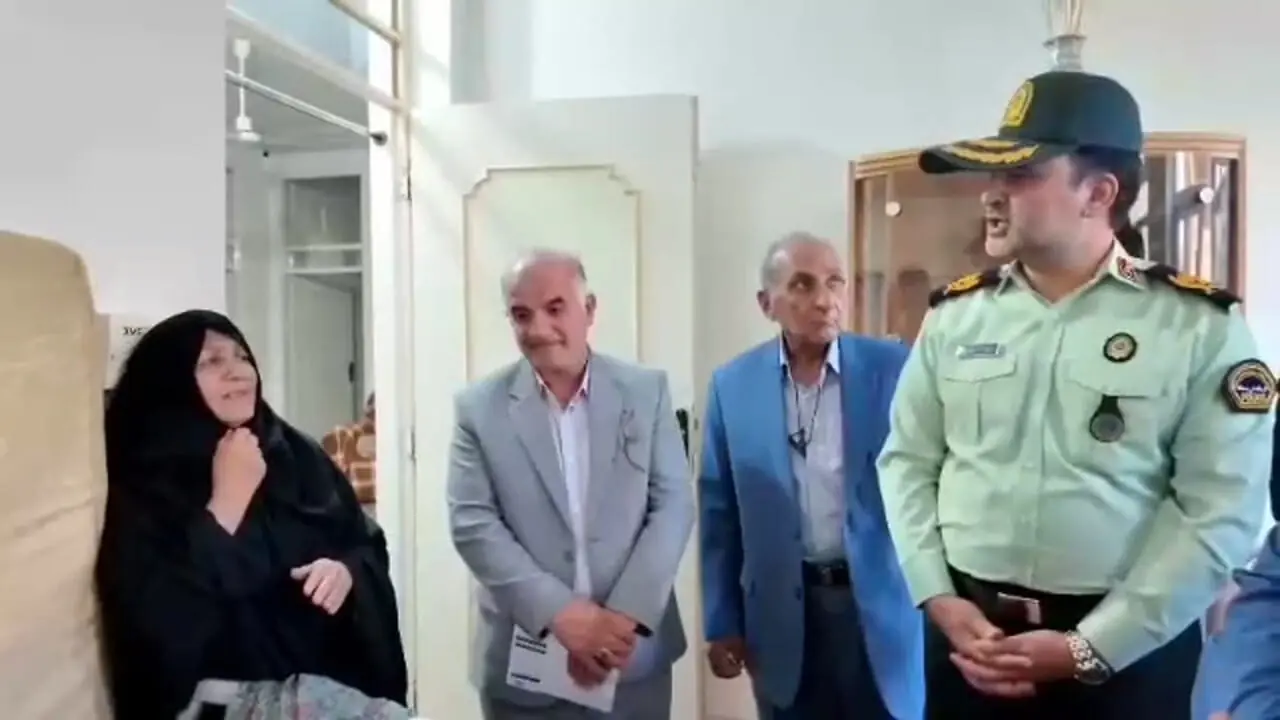اقدام ارزشمند سردار نگهبان برای اعزام خانواده جانباز فراجا به مشهد مقدس + فیلم