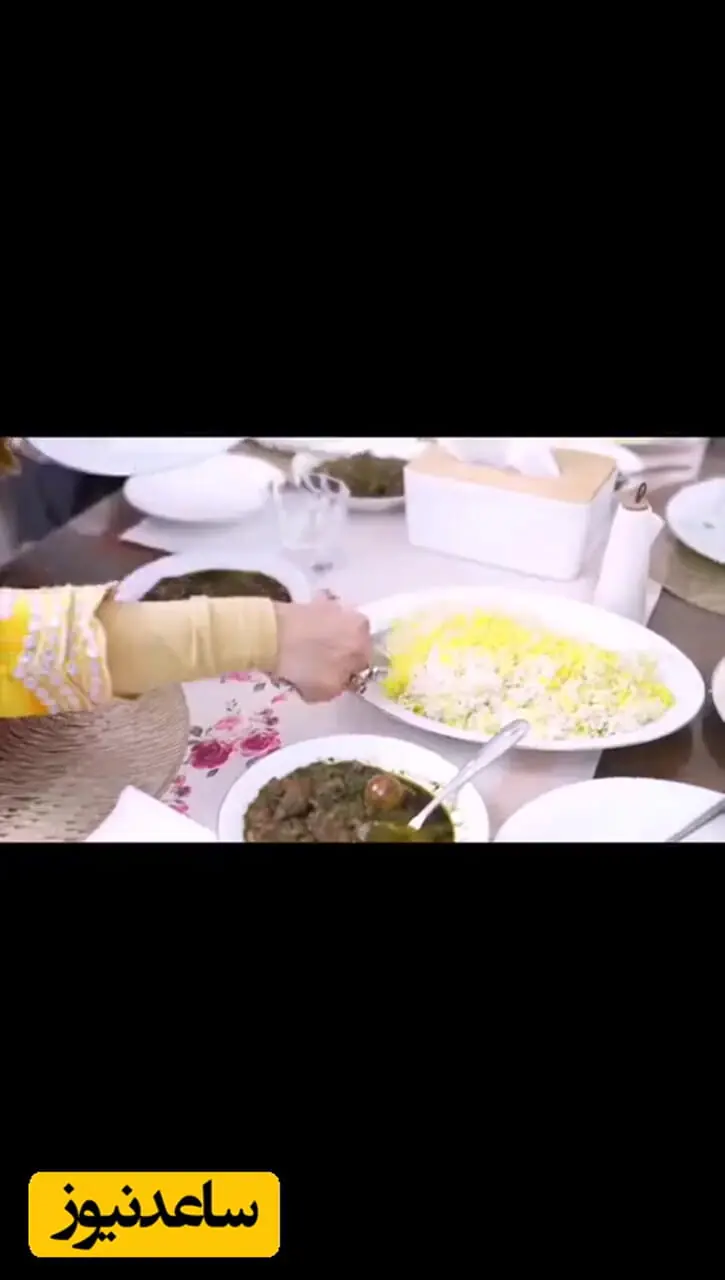 فیلم/ نگاهی به چیدمان منزل ایرانی پسند سوگل طهماسبی / از پرده‌ها و لوسترهای اعیانی تا فرش لاجوردی و تابلوهای هنری