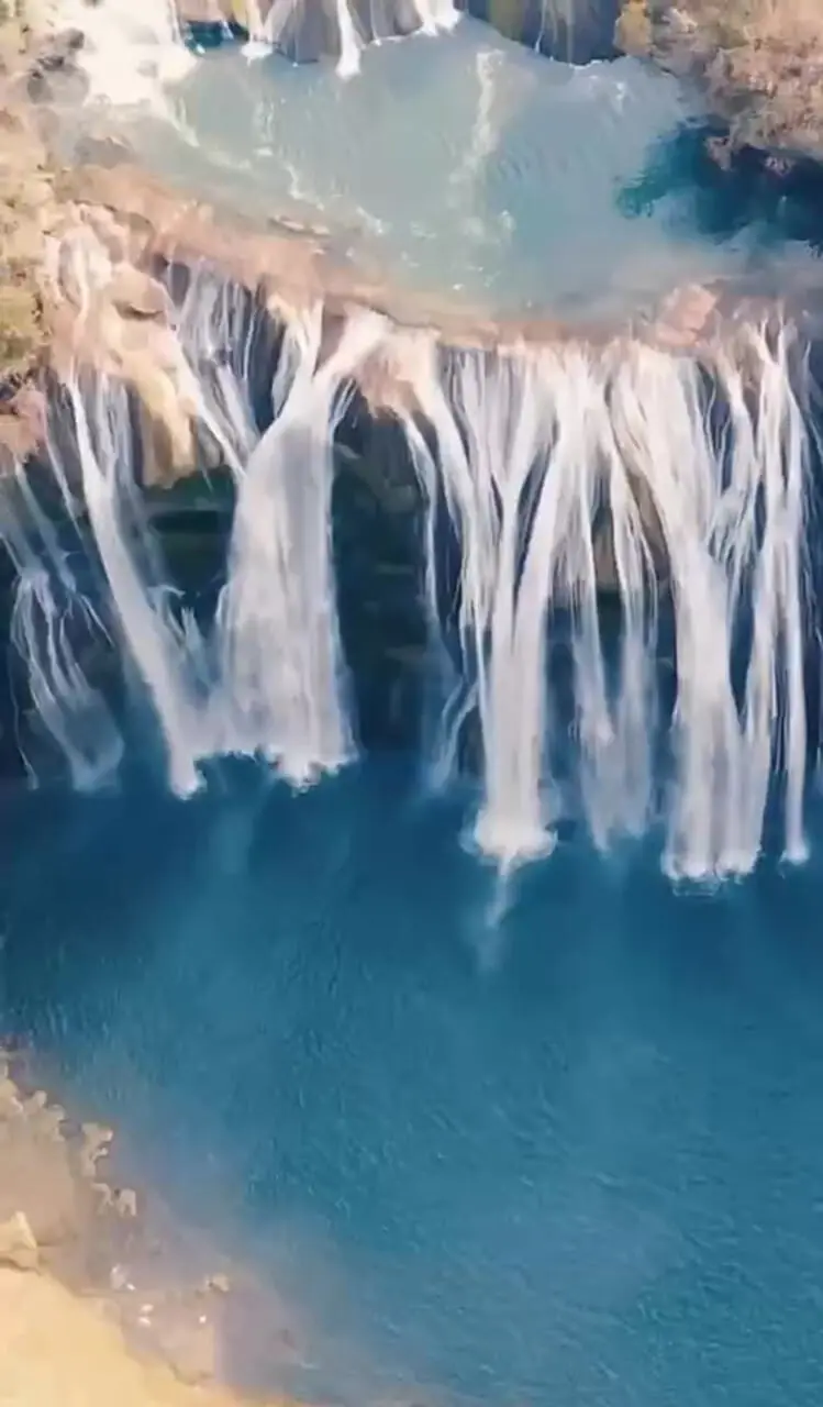 فیلم از زیبایی آبشار هوآن‌ گوشو، بزرگترین آبشار چین