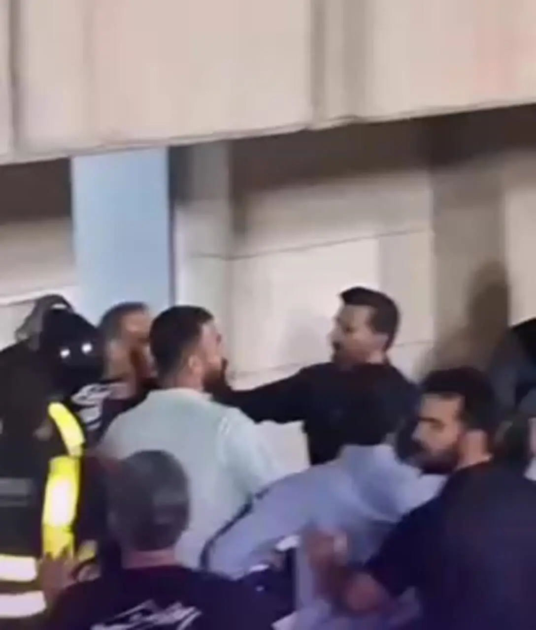 فیلم کتک کاری بازیکنان شمس‌ آذر و آلومینیوم بعد از بازی
