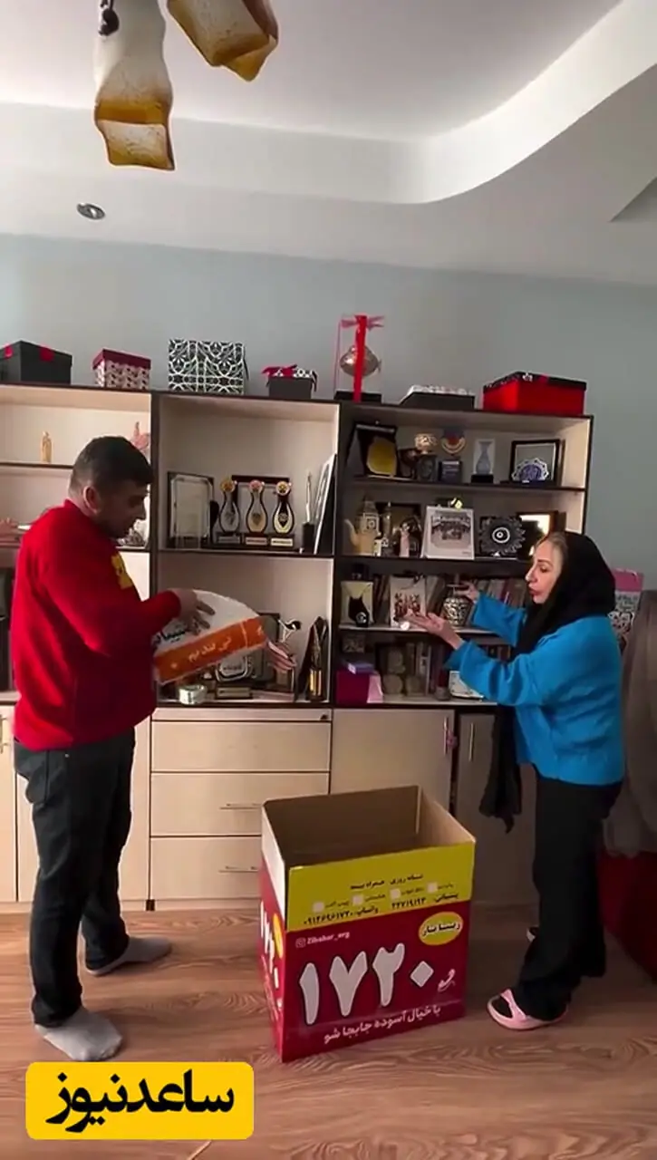 فیلم/نگاهی به چیدمان منزل شیک و ایرانی‌پسند مرجانه گلچین، بازیگر سریال «بامداد خُمار» / از مبلمان سلطنتی و مدرن و اتاق افتخار آفرینی تا لوسترهای مُدرن