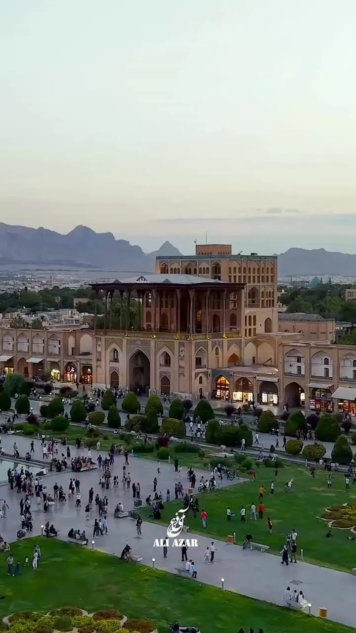 فیلم زیبا از میدان نقش جهان