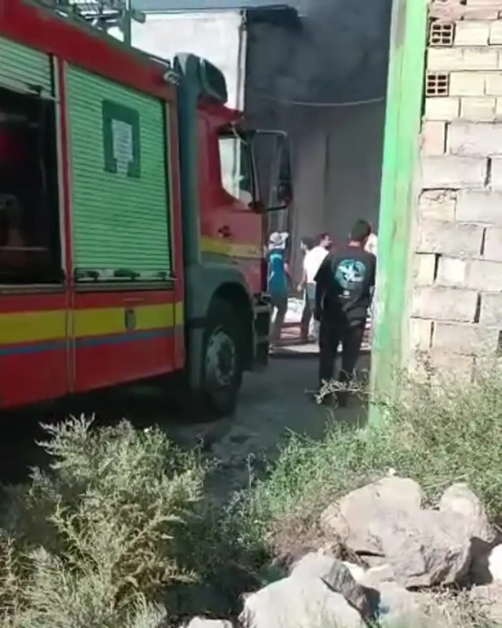 آتش‌سوزی در کارگاه برش اسفنج تبریز ۲ کشته و یک مصدوم برجای گذاشت + فیلم