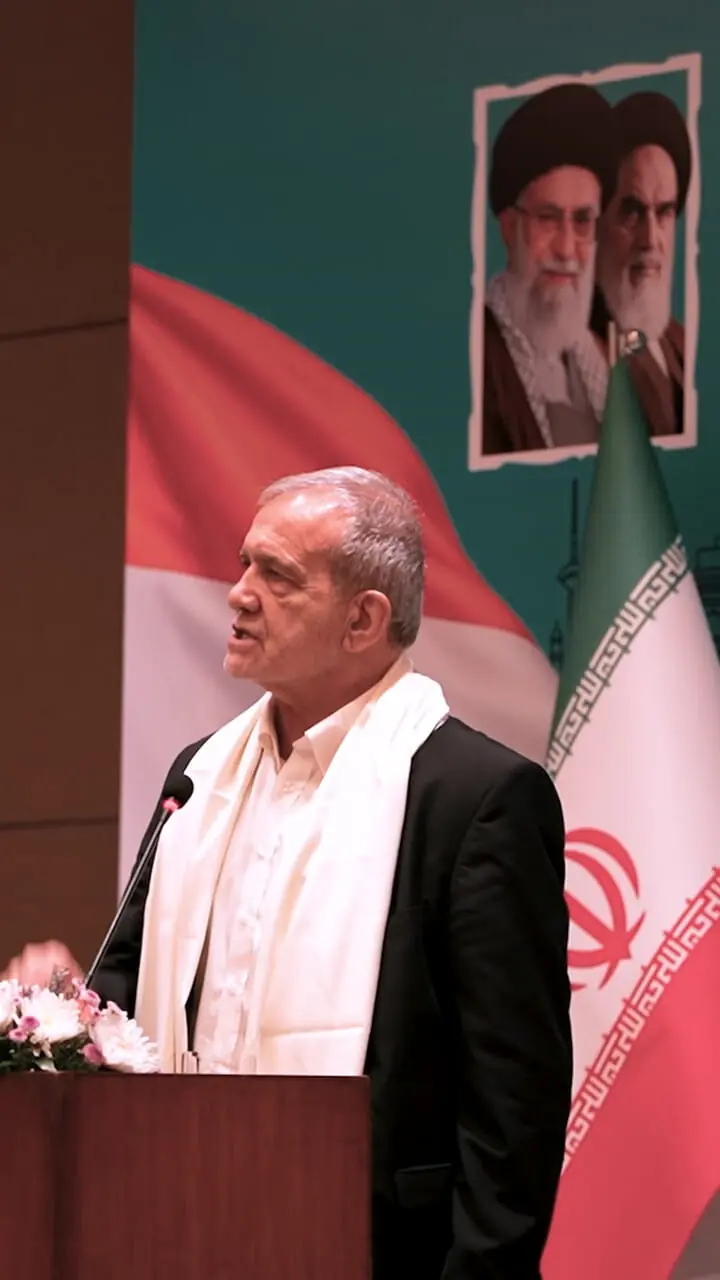 فیلم سفر رئیس جمهور به هند برای شرکت در اجلاس بریکس در یکصد ثانیه