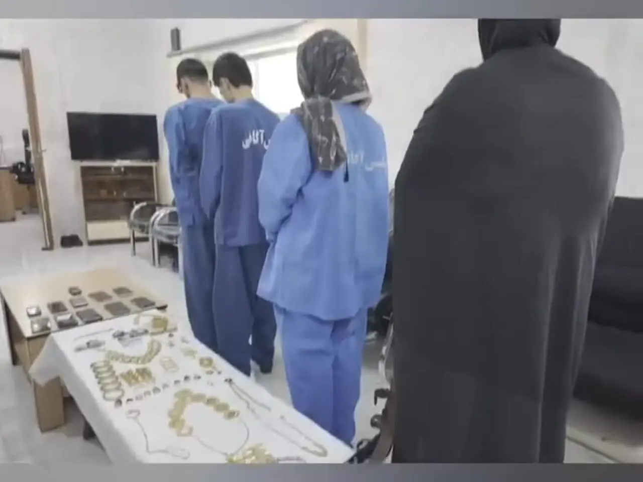 فیلم لحظه بازداشت سارقان یک کیلوگرم طلا در یاسوج