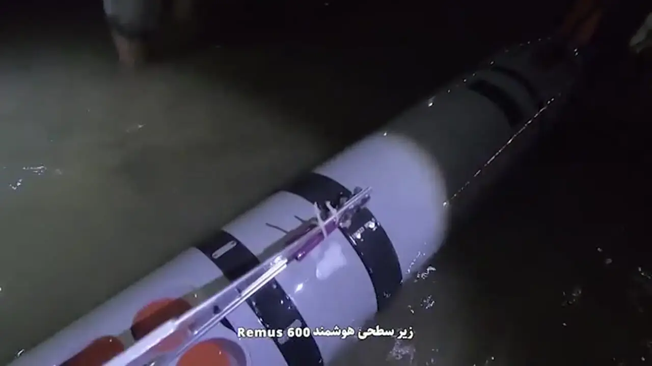 فیلم لحظه شکار دومین زهپاد آمریکایی در تنگه هرمز / سپاه: ریموس ۶۰۰ به غنیمت گرفته شد