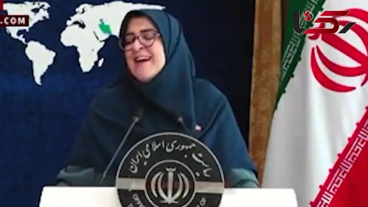 خبرنگار: افزایش ۳۰۰ هزار تومانی اعتبار کالابرگ حتی برای خرید پفک هم کافی نیست/مهاجرانی: کالابرگ برای خرید پفک داده نمی‌شود/ خبرنگار: منظور ما میزان اندک این افزایش در برابر تورم و گرانی‌هاست / فیلم