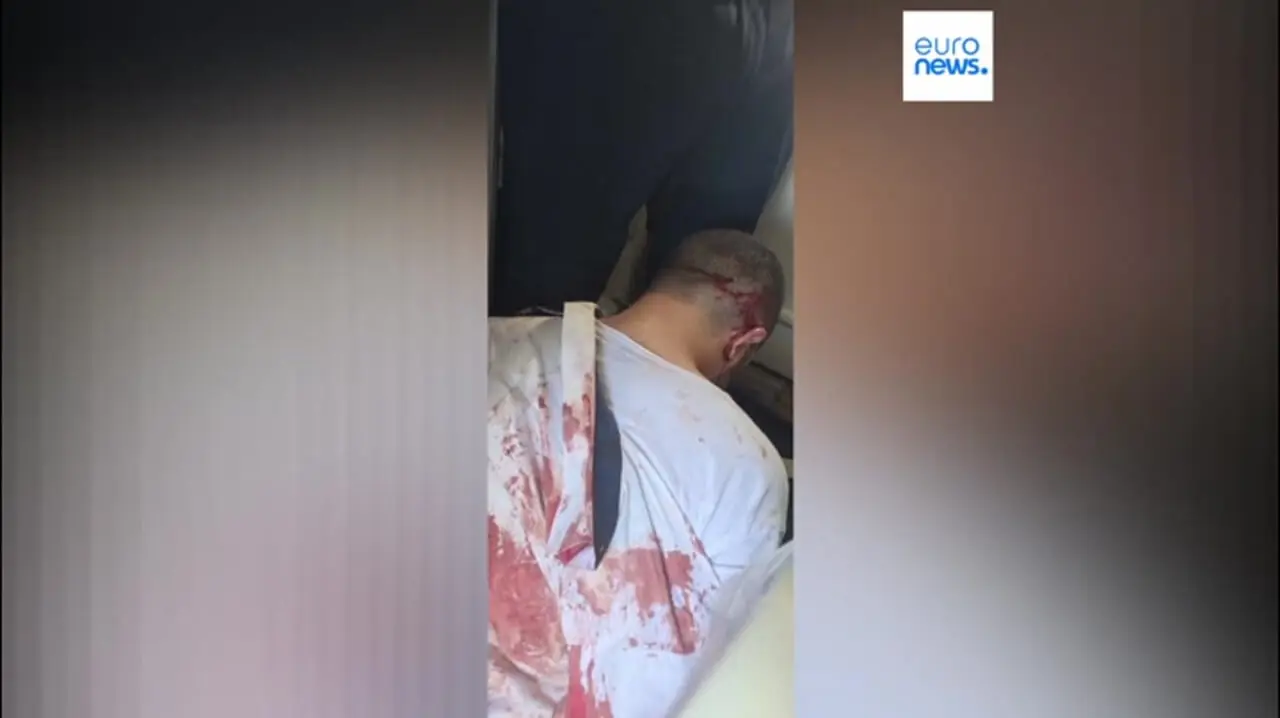 جزئیات تکان‌دهنده از پرواز فلای‌دبی/ دادستانی امارات: حمله کمک‌خلبان با تبر «اقدام تروریستی» بود+ فیلم