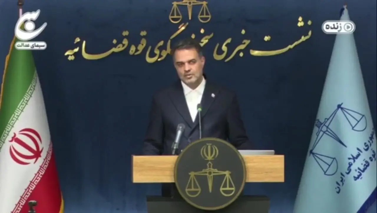 سخنگوی قوه قضائیه: شناسه ملی بیش از ۸۰۰ هزار شرکت و مؤسسه با اطلاعات نامعتبر تعلیق شد / مالکان پشت‌پرده پول‌شویی شناسایی می‌شوند + فیلم