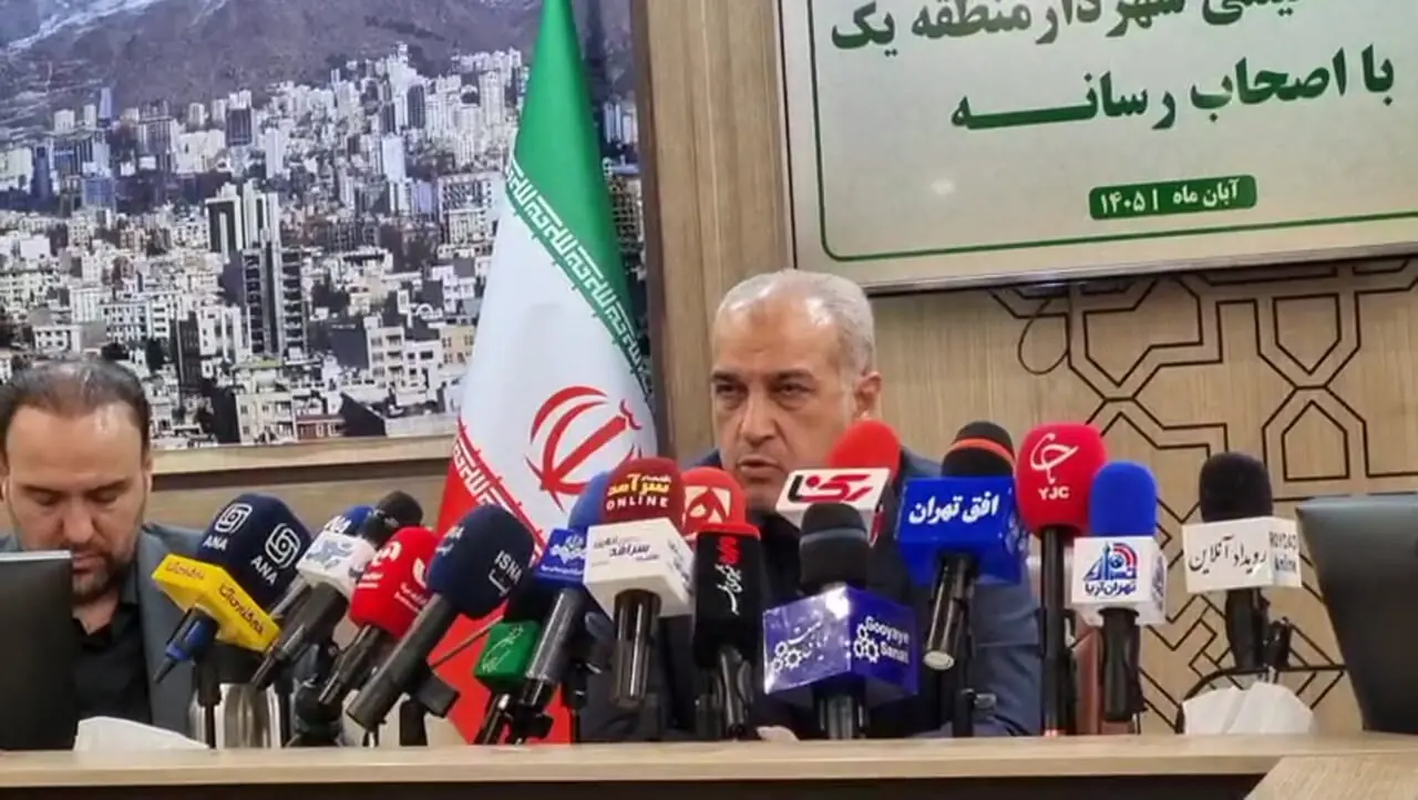 شناسنامه دار شدن 2 هزار و 400 درخت خیابان ولیعصر تهران / کاشت مجدد ادامه دارد